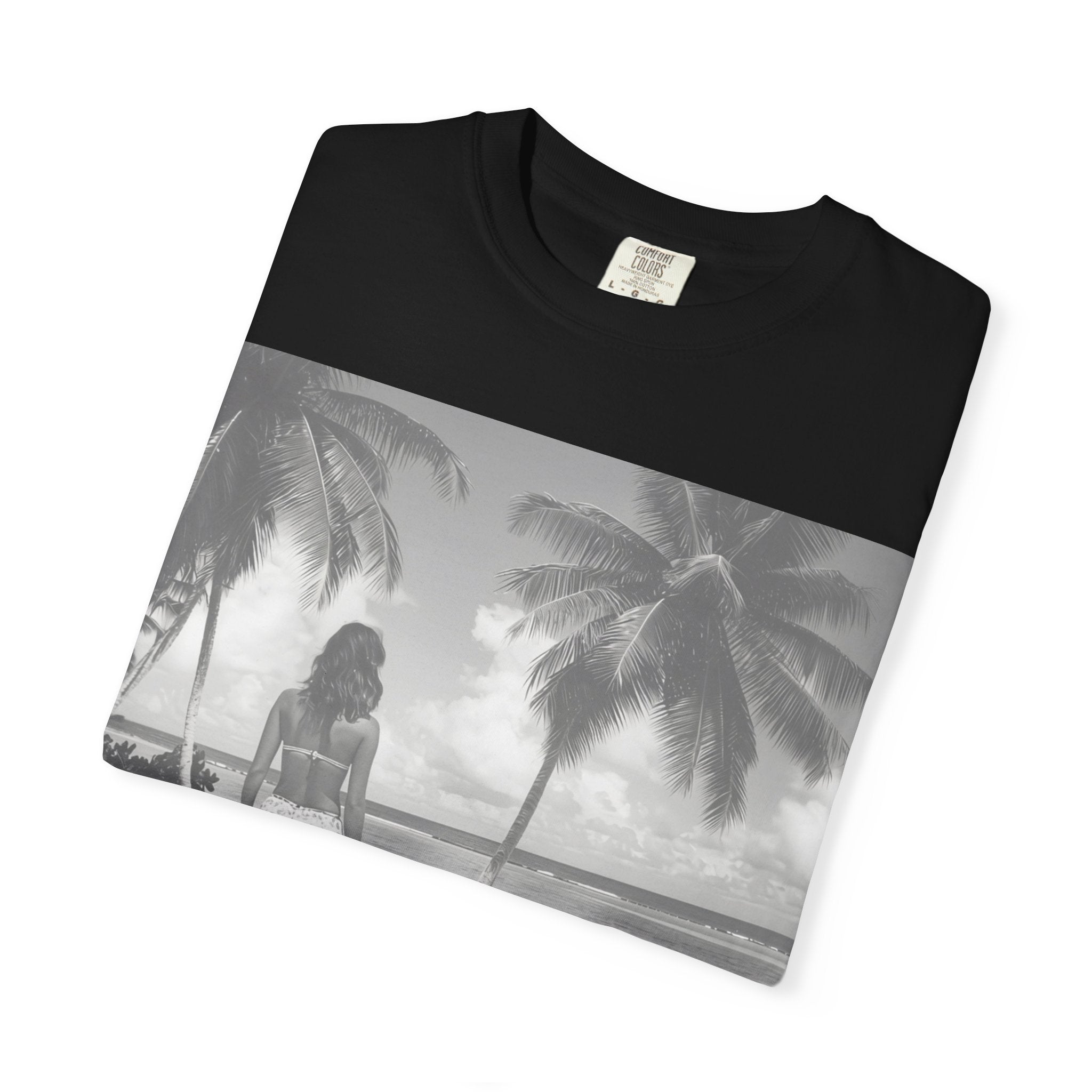 Vintage Beach Photo T‑Shirt — Coastal Retro Palm Print