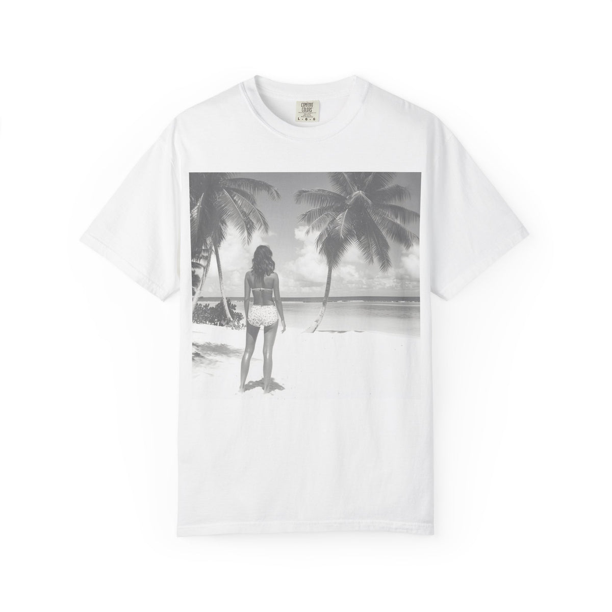 Vintage Beach Photo T‑Shirt — Coastal Retro Palm Print