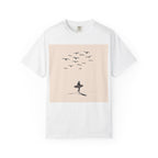 USA I Surfer Beach Scene Tee | Casual Low Tide Waves Dude